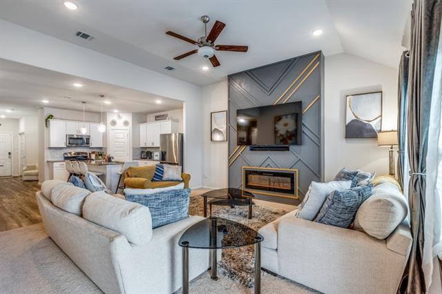 Building Photo - 433 Waterman Ave