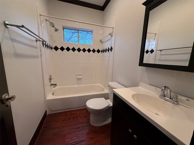 Building Photo - 334 W 22nd St