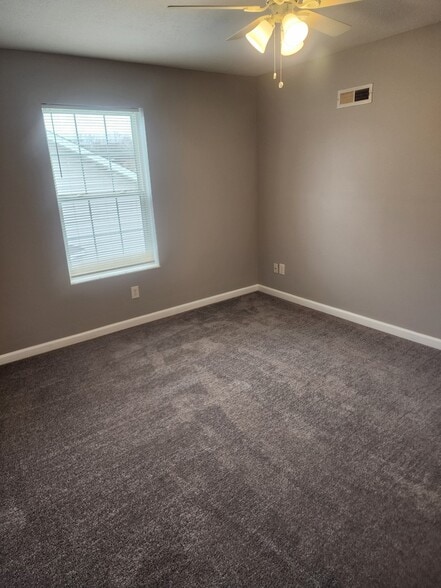 Building Photo - 821 Plantation Dr