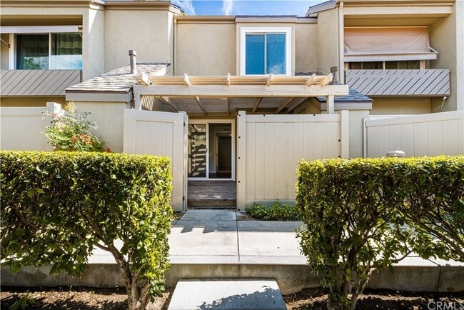 Building Photo - 5749 E Creekside Ave