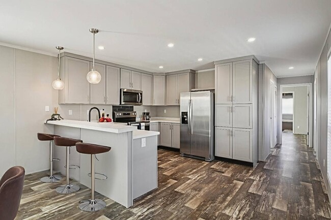 Building Photo - 1602 American Dr