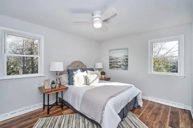 Building Photo - 21507 Court St