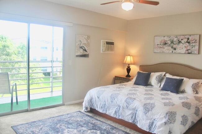 Building Photo - 454 Fanshaw K