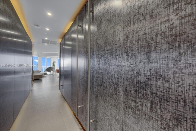 Building Photo - 6365 Collins Ave