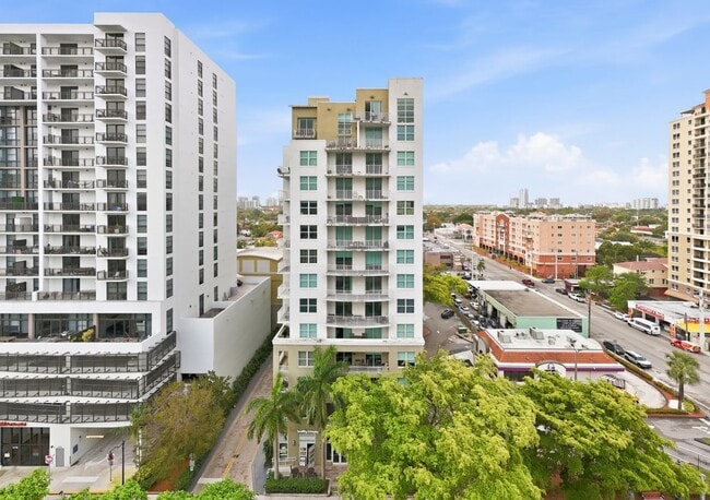 Building Photo - 3180 SW 22nd Terrace