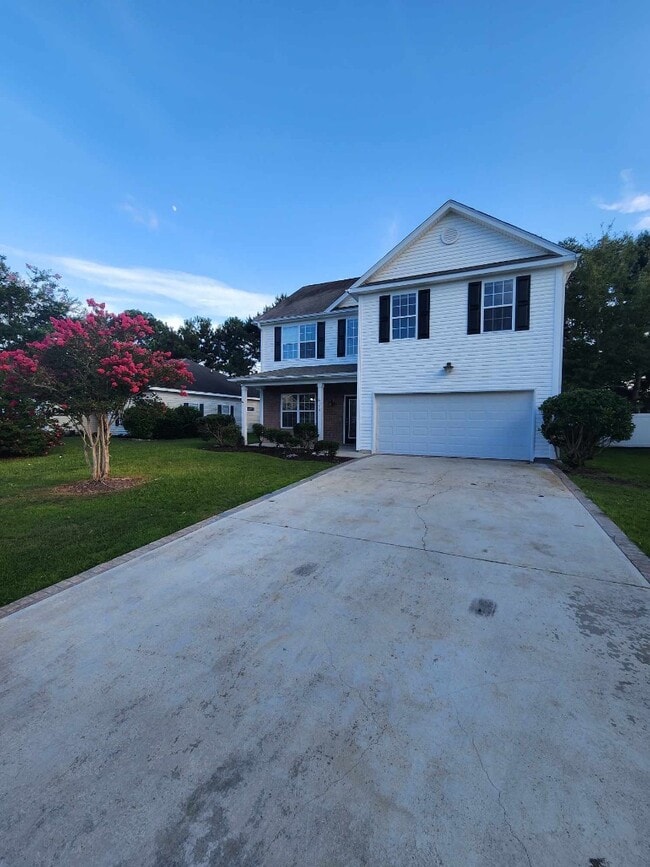 Building Photo - 152 Molinia Dr