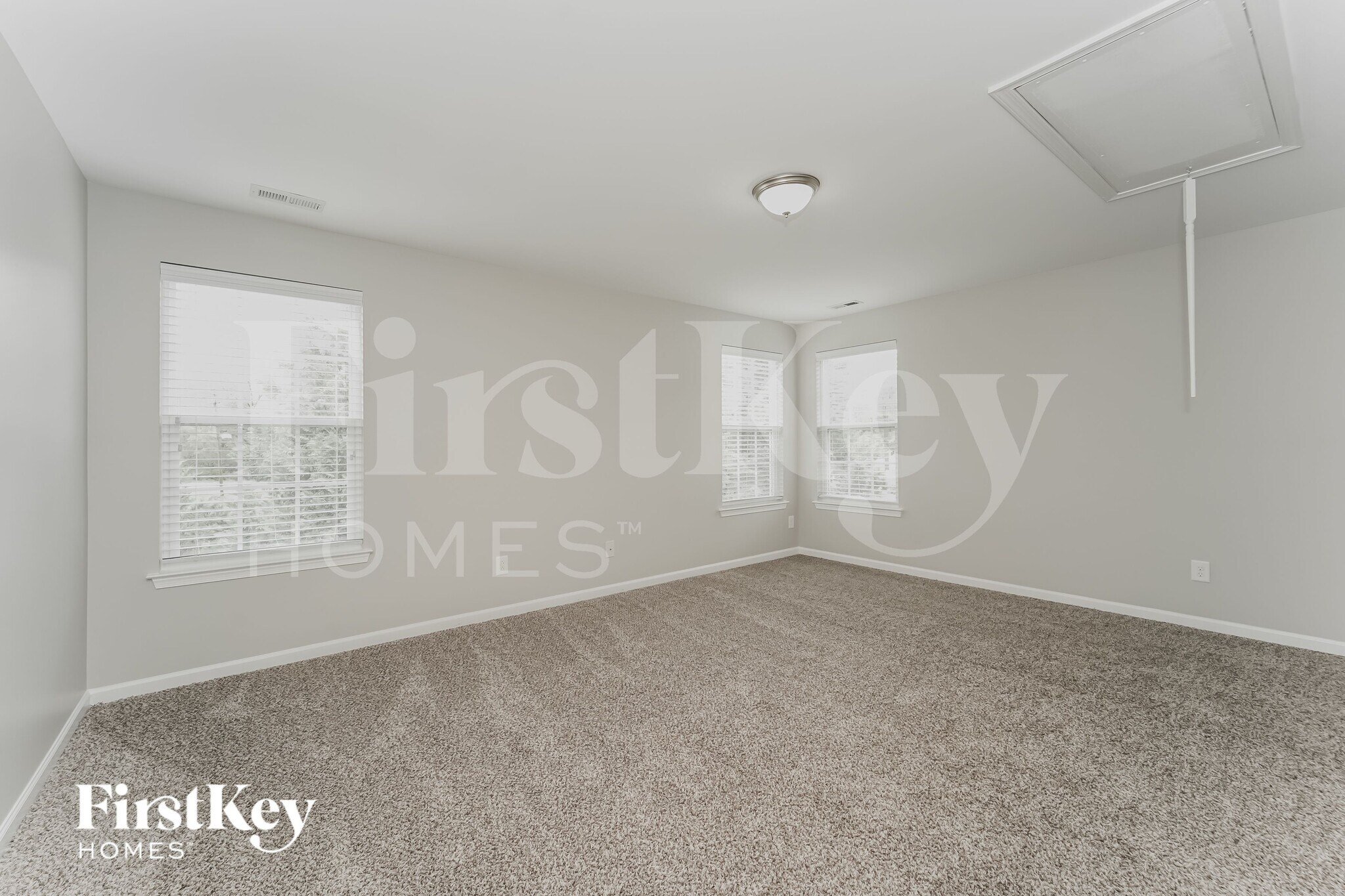 Building Photo - 16618 Grassy Creek Dr