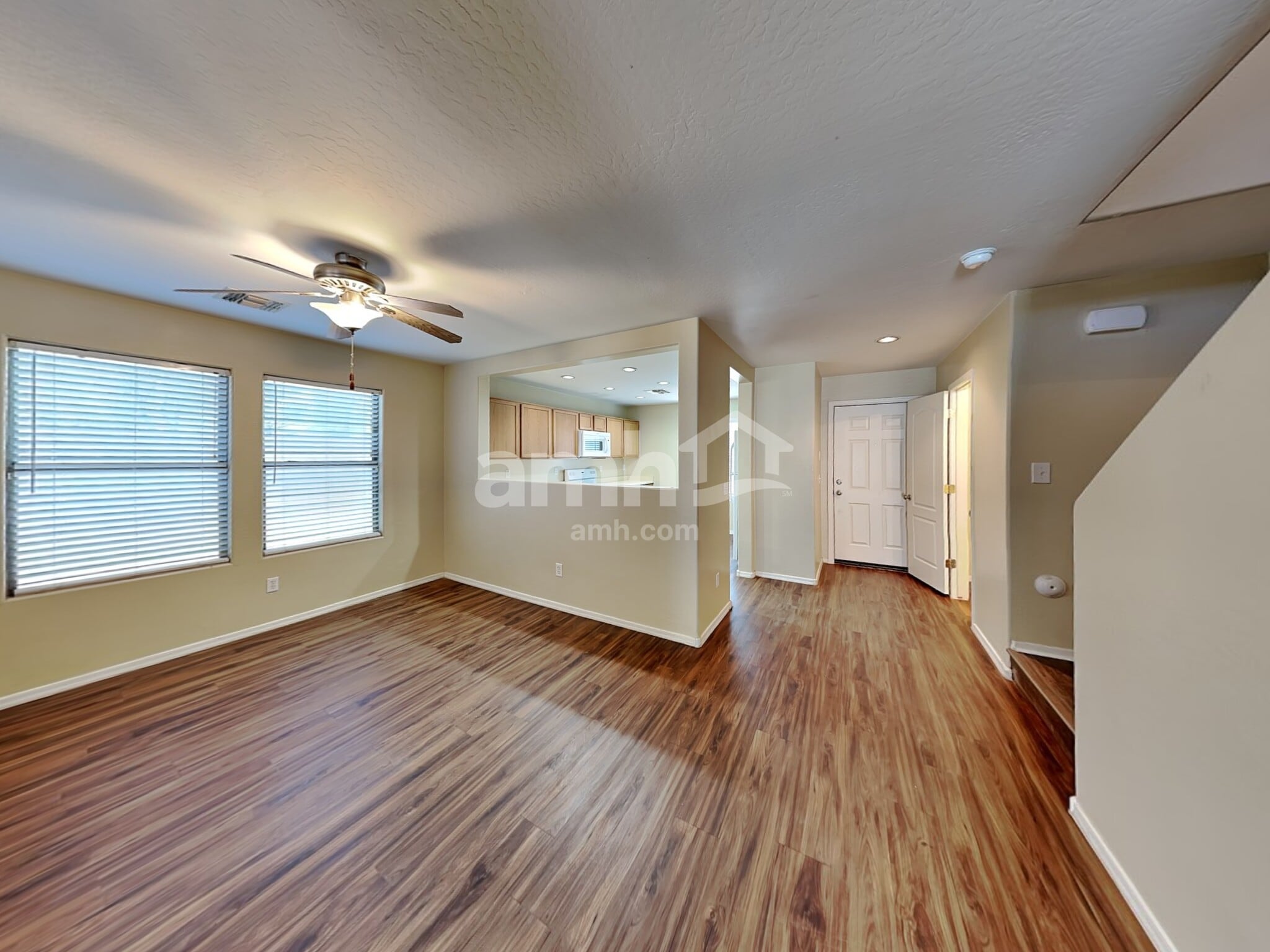 Building Photo - 18522 W Legend Dr