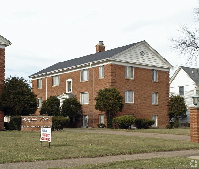Kayann Apts. 1163 E Erie Ave Lorain OH 44052 Apartment Finder