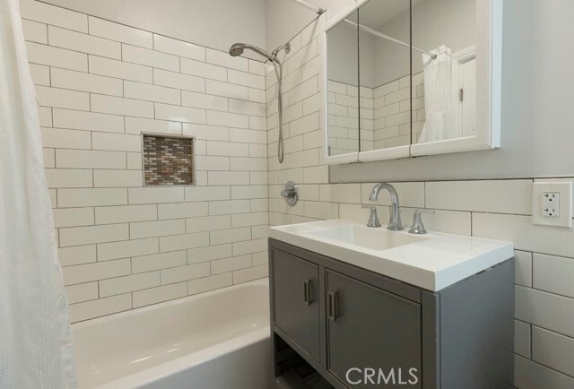 Building Photo - 2152 Locust Ave