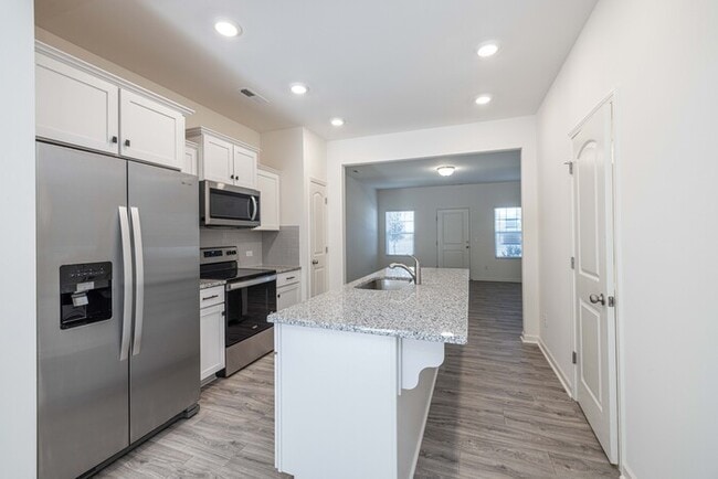 Building Photo - 2Bd/2.5ba Townhome for Rent Near Downtown Mooresville - Move In Special 1 Month Free