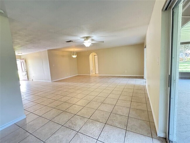 Building Photo - 10208 Grier Ln