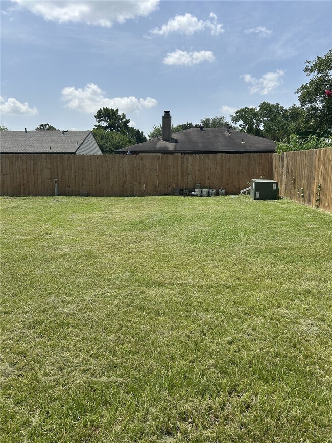 Building Photo - 4223 E Peachfield Cir