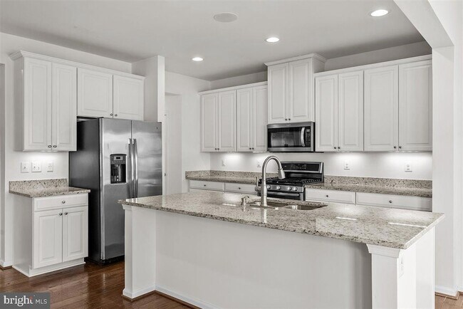Building Photo - 109 Emperor Dr