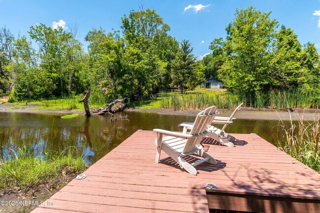 Building Photo - 4227 Woodmere St