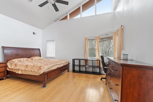 Building Photo - 5 Avondale Ave