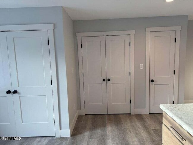 Building Photo - 199 US-4