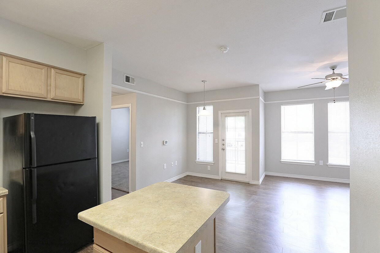 The Benton Apartments San Antonio Tx Apartment Finder