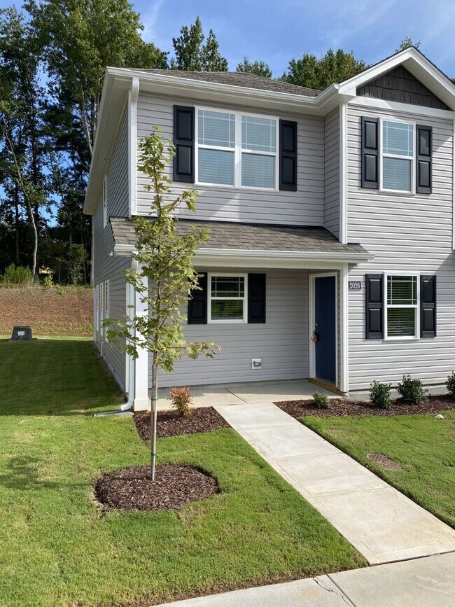 Building Photo - 3 Bedroom Wiggins Village