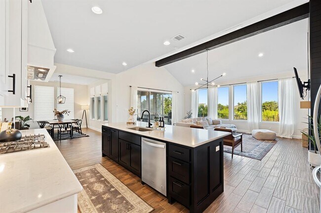 Building Photo - 2505 Sunset Vista Cir