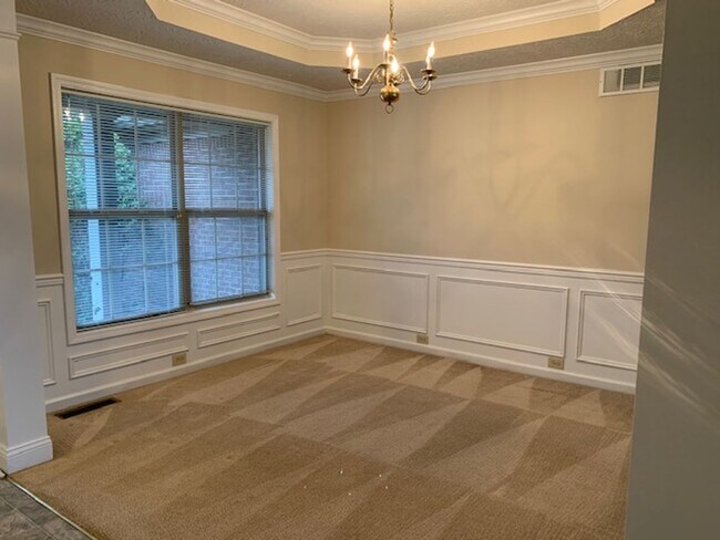 Building Photo - Chilesburg home with full unfinished basement  260409