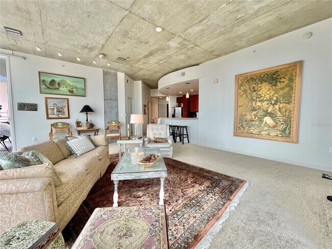 Building Photo - 155 S Court Ave