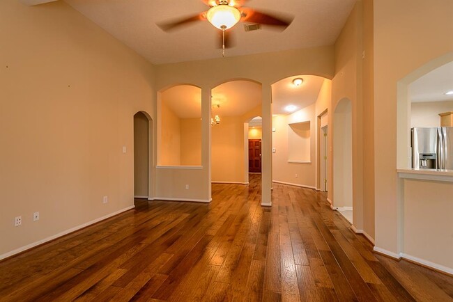 Building Photo - 19 Wild Orchid Ct