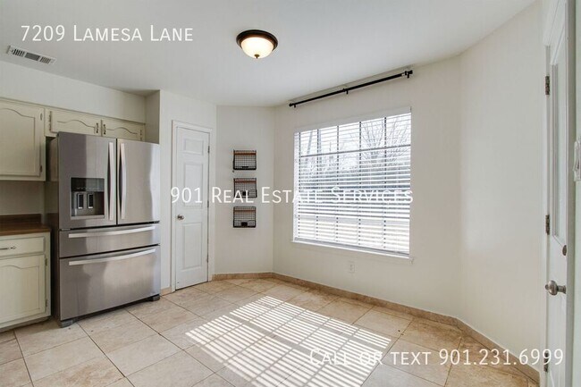 Building Photo - 7209 Lamesa Ln