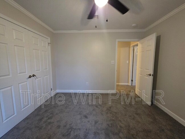 Building Photo - 12512 Woodbury Dr
