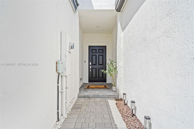 Building Photo - 4917 Oakmont Dr