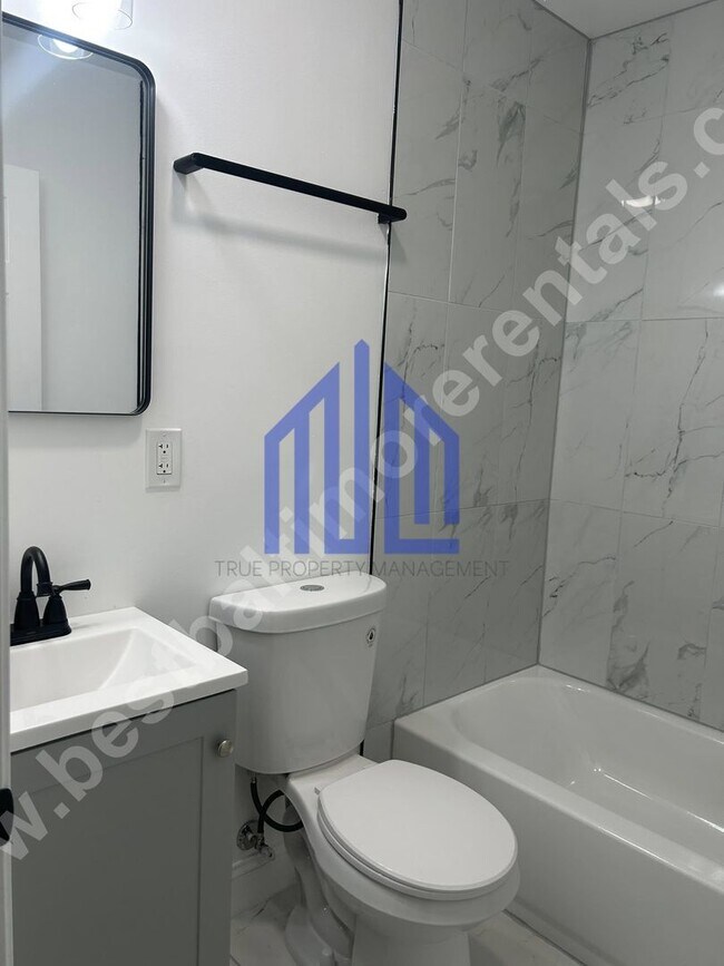Building Photo - Coming Soon!!!!!! Spacious 4 Bedroom in We...