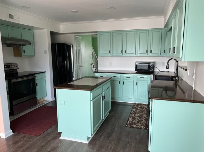 Building Photo - 1529 Plantation Lakes Cir