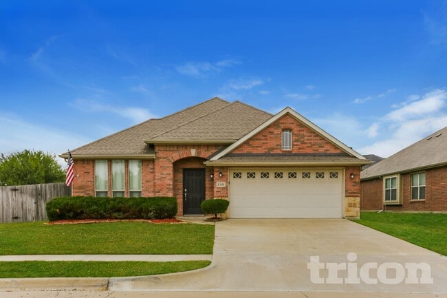 Building Photo - 1301 Hearthstone Dr