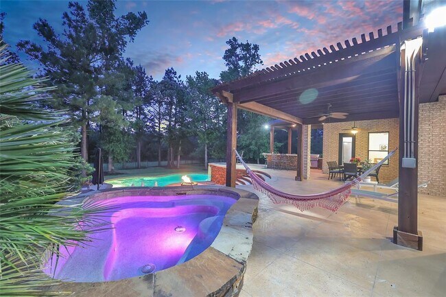 Building Photo - 5475 Harvest Oak Landing Dr