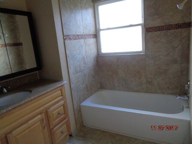 Building Photo - 4951 Campanile Dr