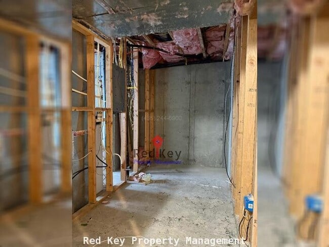Building Photo - Crystal Bay Dr Single Family Home