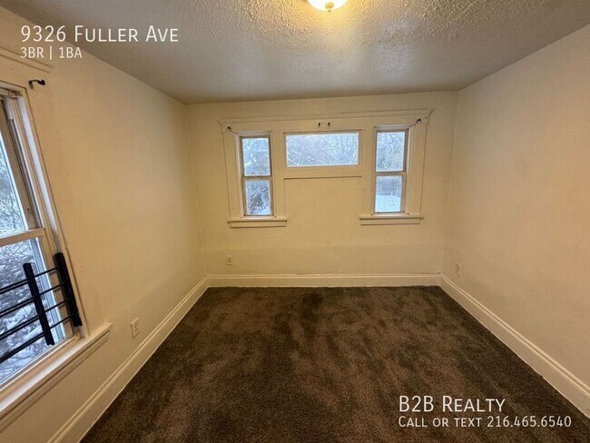 Building Photo - 9326 Fuller Ave