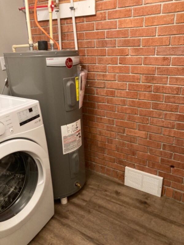 Building Photo - 1052 Stonybridge Dr