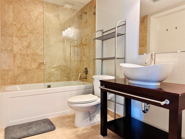 Building Photo - 350 S Miami Ave