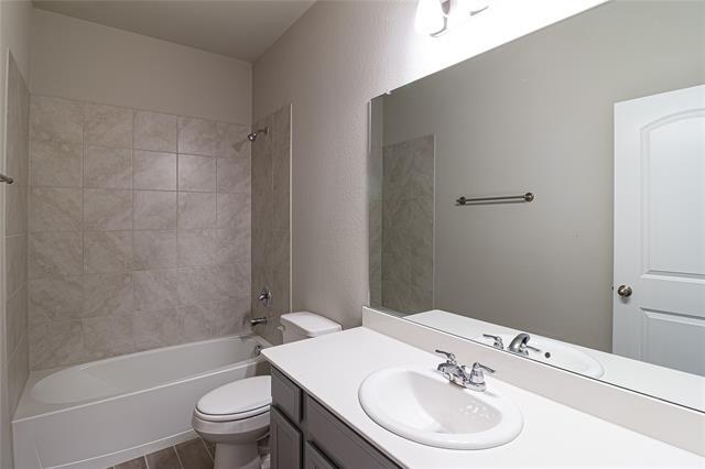 Building Photo - 3004 Teak Dr