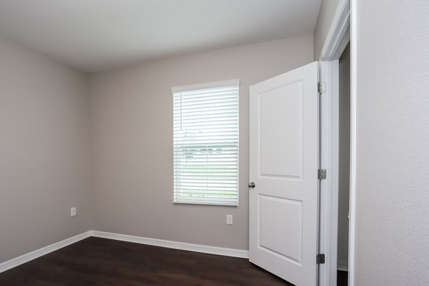 Building Photo - 10005 Geese Trail Cir