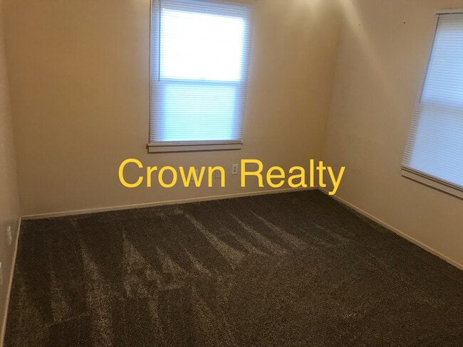 Building Photo - 761 N H St