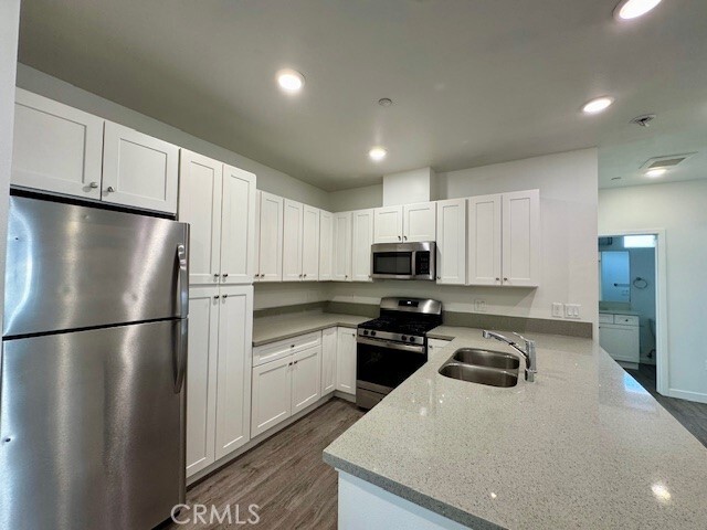 Building Photo - 1212 Fedora St