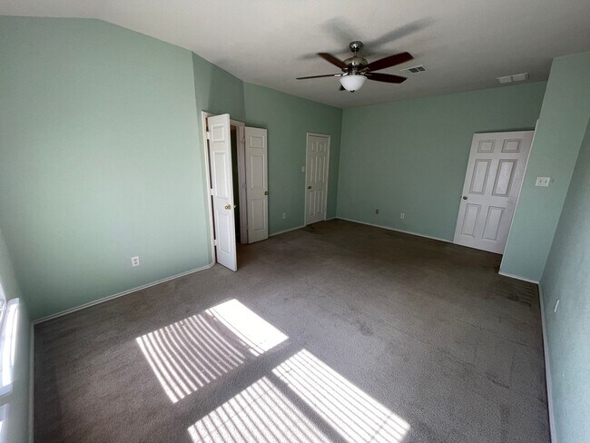 Building Photo - 3-Bedroom House for Rent in Killeen, TX