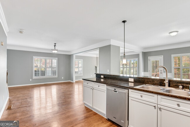 Building Photo - 299 Water Oak Pl