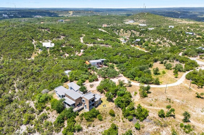 Building Photo - 9801 Mor Dr