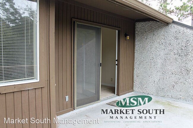 Building Photo - 70 Bull River Bluff Dr