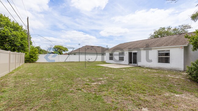 Building Photo - 2750 Gramercy Dr