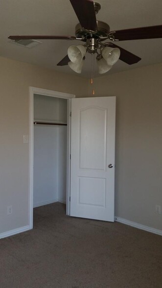 Building Photo - 3103 Wagon Trail Dr