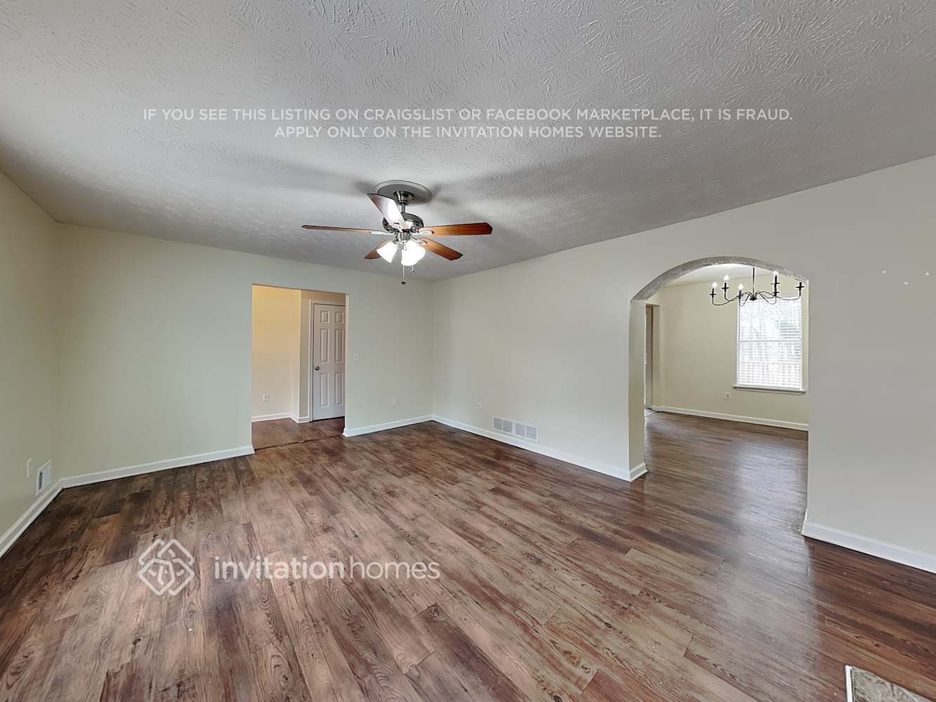 Building Photo - 1835 Red Rose Ln